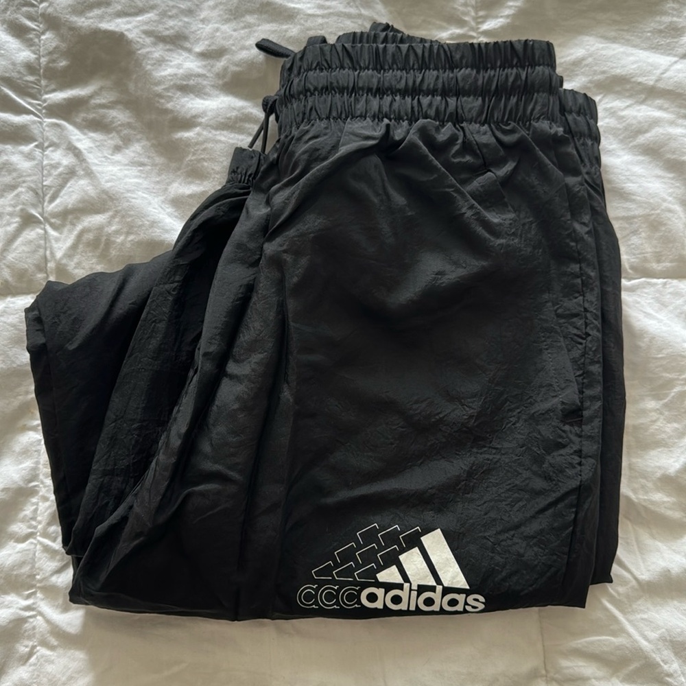 NWT NEW Adidas Regular Tapered Windbreaker Pant sz S